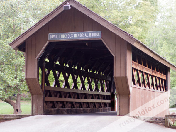 photo of covered bridge