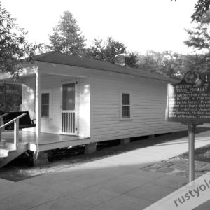 photo of elvis birthplace