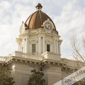 photo of courthouse